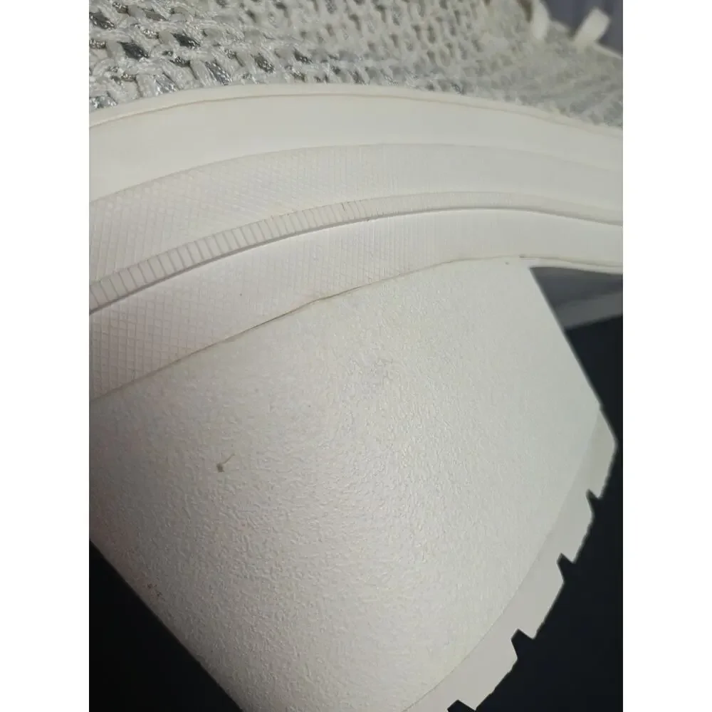 Converse Unisex 10.5 / 12.5 Chuck 70 De Luxe Heel White Platform A07535C Blems